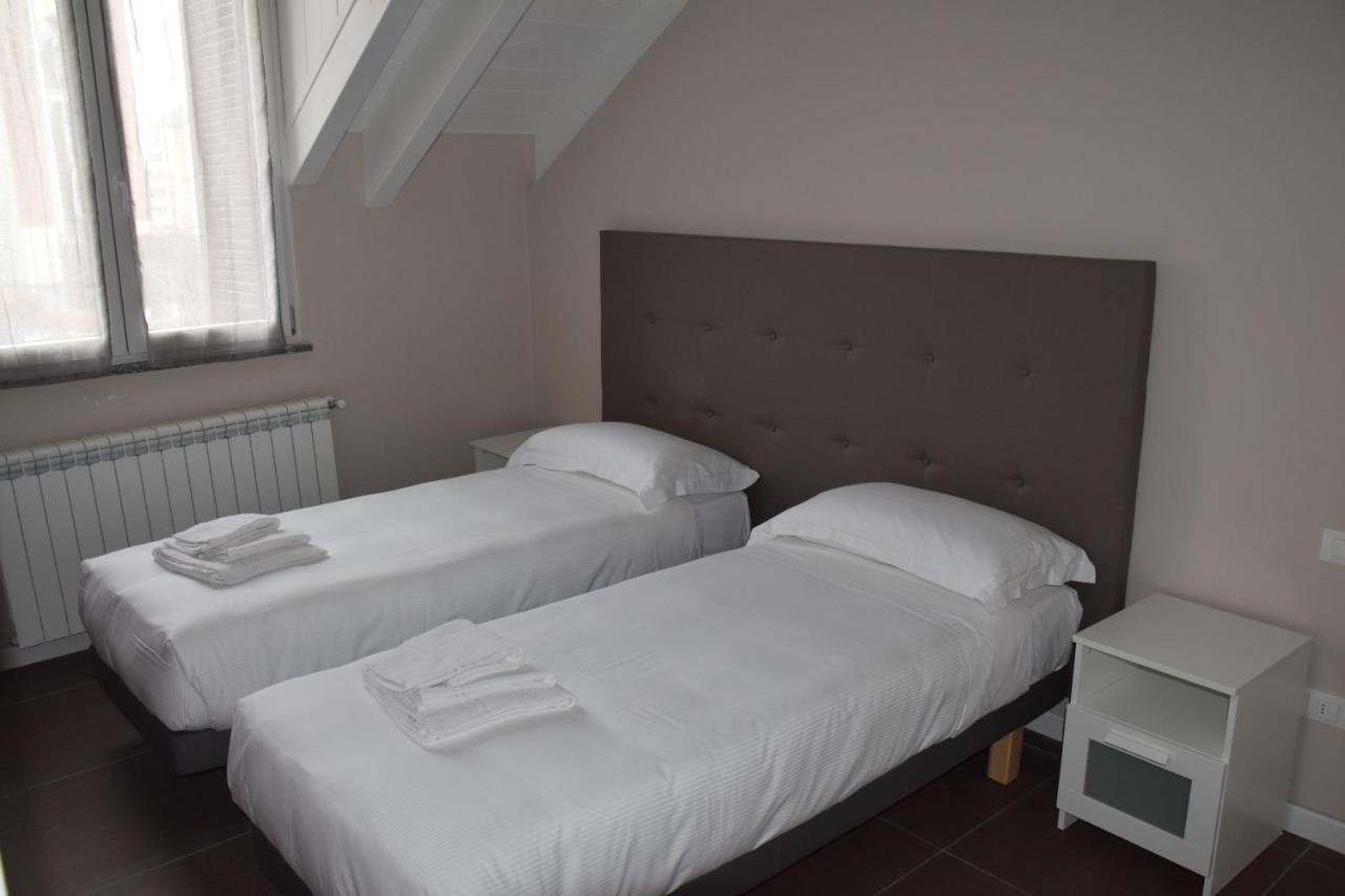 B&B Leonardo Rho Buitenkant foto