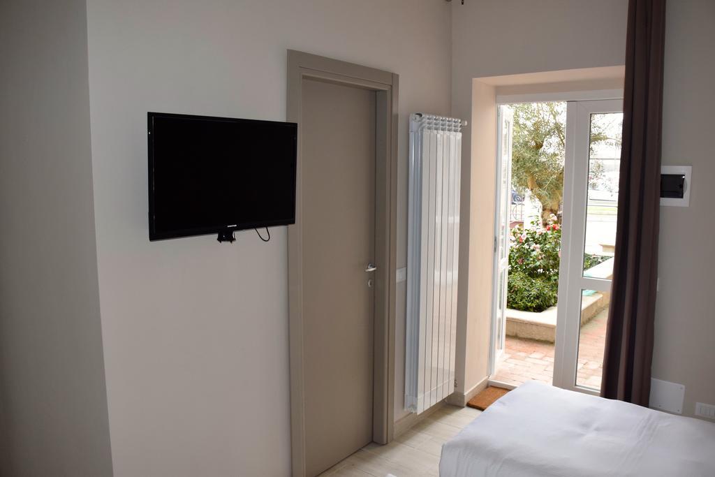 B&B Leonardo Rho Kamer foto