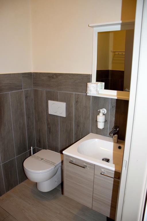 B&B Leonardo Rho Buitenkant foto
