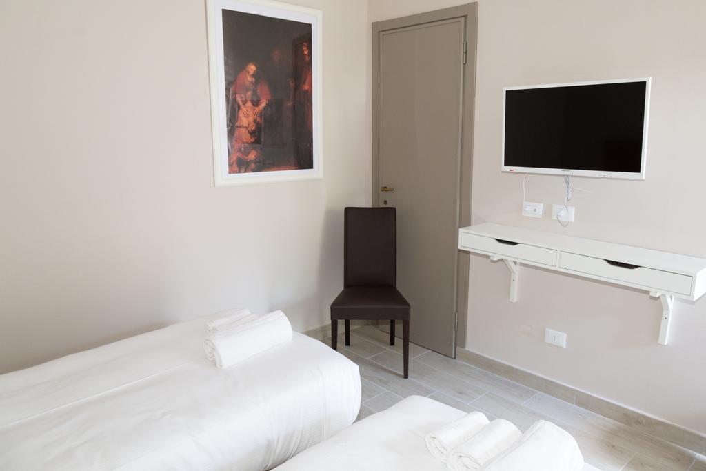 B&B Leonardo Rho Buitenkant foto