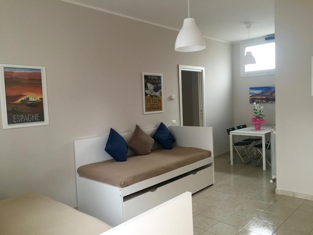 B&B Leonardo Rho Buitenkant foto