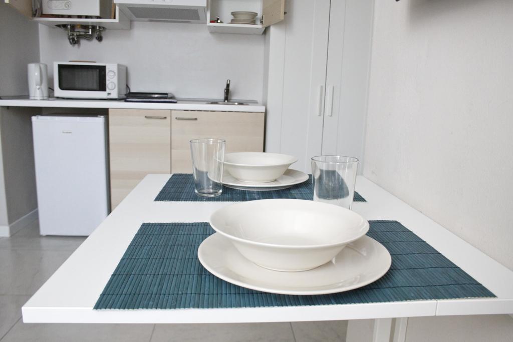 B&B Leonardo Rho Buitenkant foto