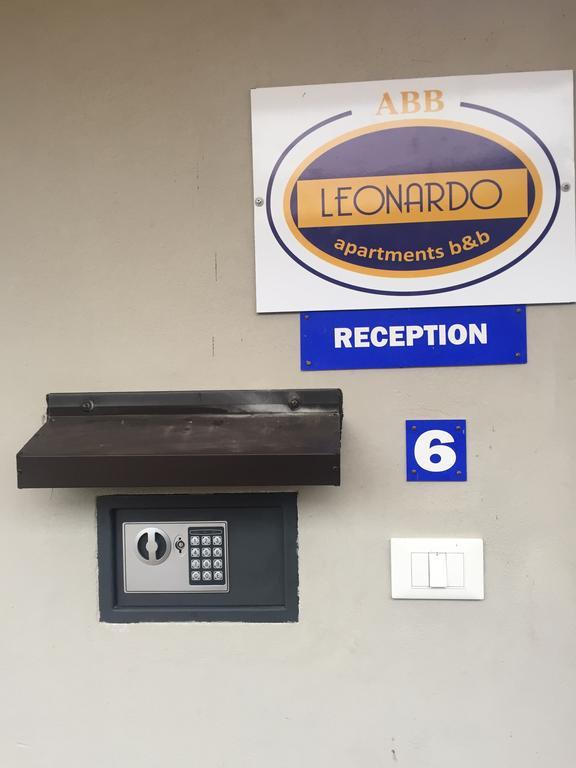 B&B Leonardo Rho Buitenkant foto